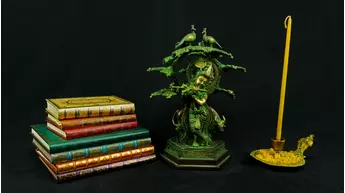Krishna béni n°1 jouant de la flûte sous un arbre en laiton