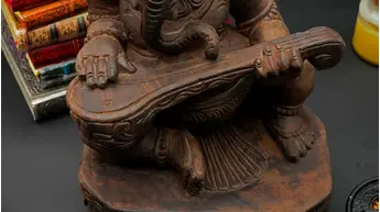 Détail de la vînâ de Ganesh