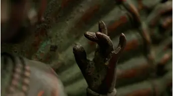 Statue bénie d’Avalokiteshvara aux 1 000 bras en laiton, détail complémentaire n°7