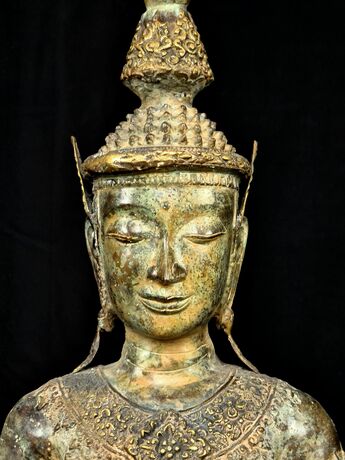 Grand Bouddha béni en laiton réalisé à la cire perdue, vue complémentaire n°7