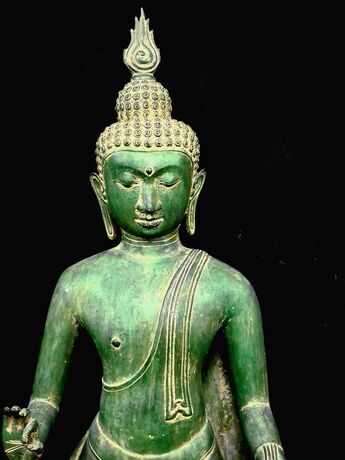Grand Bouddha béni Lumière d’illumination en laiton patiné, détail complémentaire n°5