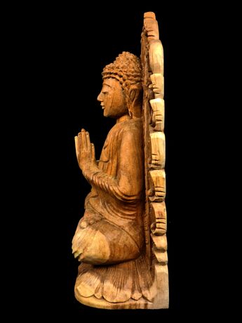 Bouddha béni de la Paix sous son arche, profil gauche