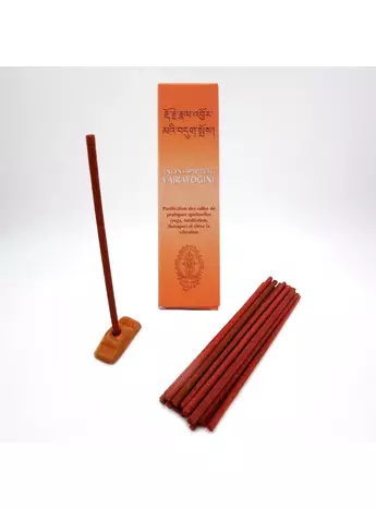 Renforcez votre pratique spirituelle avec l'encens Vajrayogini Hanka. Pour une connexion profonde avec le sacré !
