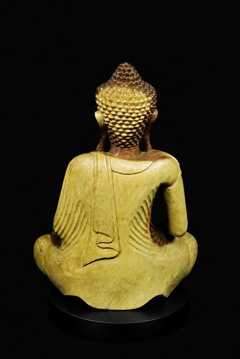 Bouddha béni de l’Éveil, vue arrière