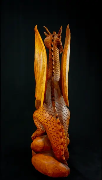 Dragon béni n°1 en bois de suar, vue arrière
