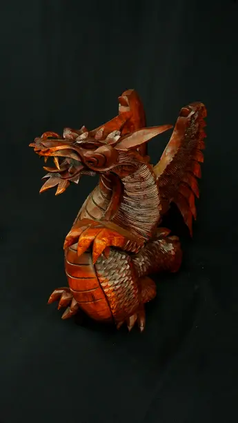 Statue sacrée bénie – Dragon 40 cm n°1, détail sculpté n°2