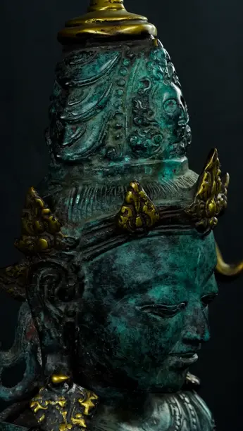 Statue bénie de Brahma en laiton réalisée à la cire perdue, détail complémentaire n°11