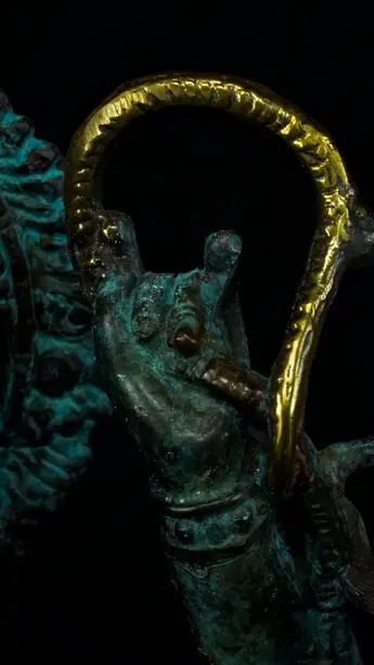 Statue sacrée bénie – Lakshmi n°1, détail sculpté n°8