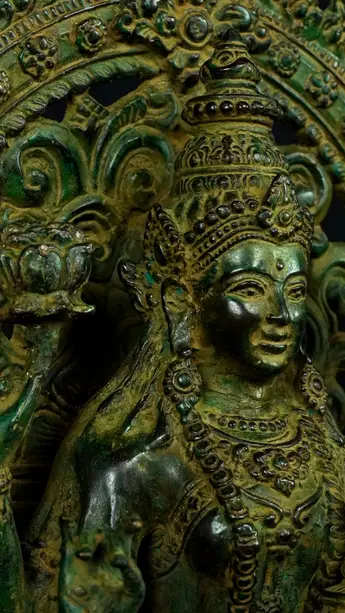 Détail du visage de Guanyin n°1 en laiton