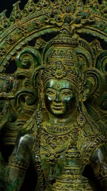 Statue bénie de Guanyin n°1 en laiton, vue complémentaire n°4