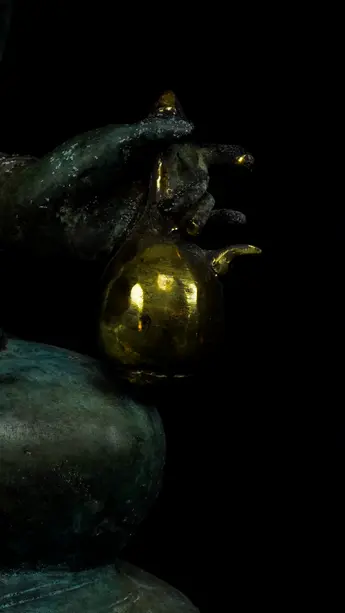 Statue bénie de Brahma n°2 en laiton réalisée à la cire perdue, détail complémentaire n°5