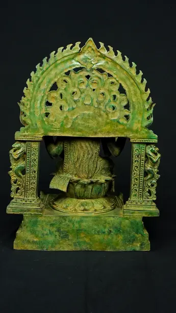 Statue bénie de Guanyin n°4 en laiton, vue arrière