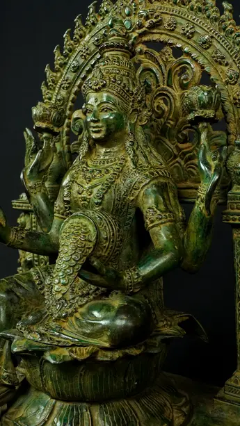Statue bénie de Guanyin n°4 en laiton, détail complémentaire n°8