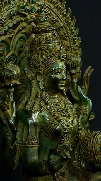 Statue bénie de Guanyin n°4 en laiton, détail complémentaire n°26