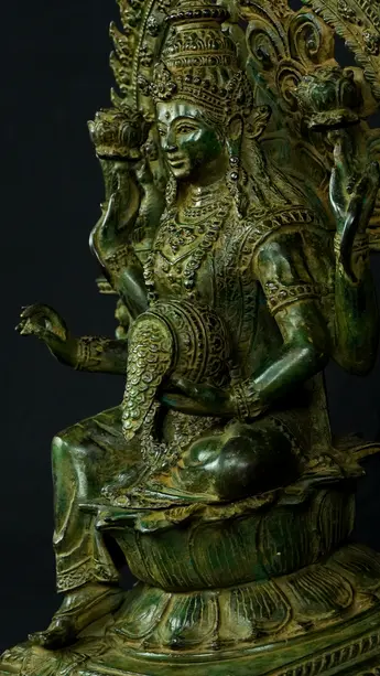 Statue bénie de Guanyin n°4 en laiton, vue complémentaire n°3