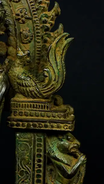 Statue bénie de Guanyin n°3 en laiton, détail complémentaire n°6