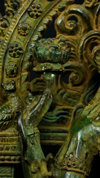 Statue bénie de Guanyin n°3 en laiton, détail complémentaire n°8