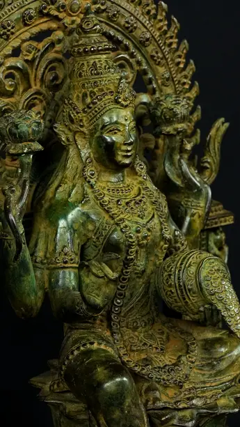 Statue bénie de Guanyin n°3 en laiton, détail complémentaire n°11
