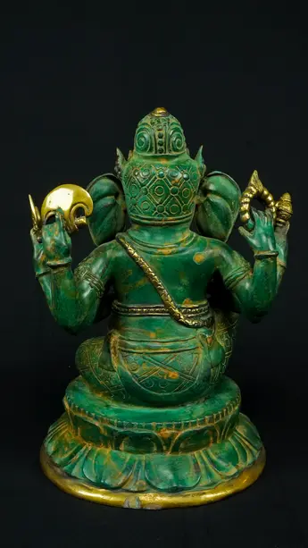 Statue bénie de Ganesh vert en laiton, vue arrière