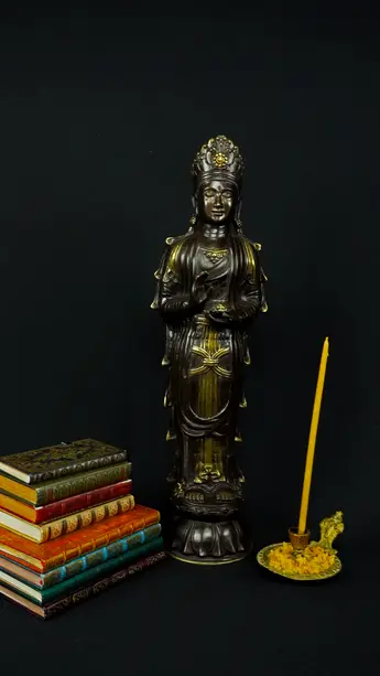 Statue bénie de prêtre sacré en laiton