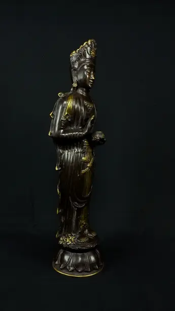 Statue bénie de prêtre sacré en laiton, vue complémentaire n°4