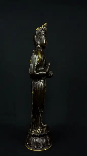 Statue bénie de prêtre sacré en laiton, vue complémentaire n°5