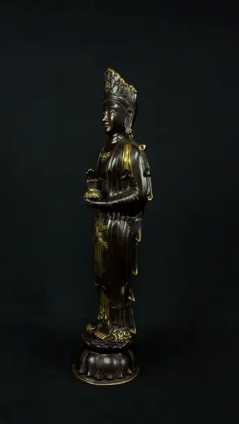 Statue bénie de prêtre sacré en laiton, détail complémentaire n°1