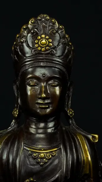 Statue bénie de prêtre sacré en laiton, détail complémentaire n°4