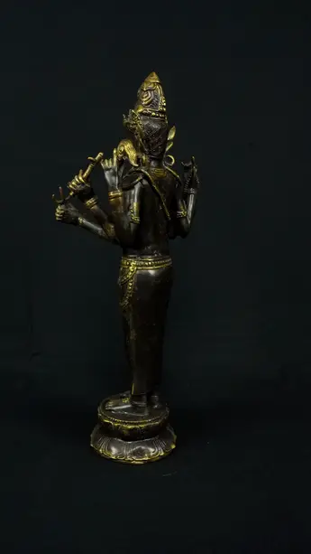 Statue sacrée bénie – Shiva indonésien à six bras – 66 cm, détail sculpté n°3