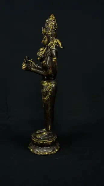 Statue sacrée bénie – Shiva indonésien à six bras – 66 cm, détail sculpté n°4
