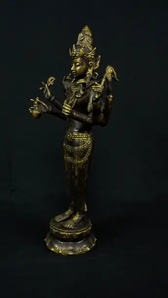 Statue sacrée bénie – Shiva indonésien à six bras – 66 cm, détail sculpté n°5