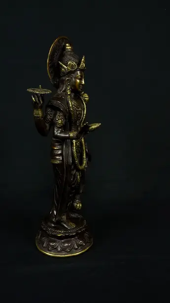 Statue sacrée bénie – Prêtre ou saint sacré – 40 cm, vue complémentaire n°3