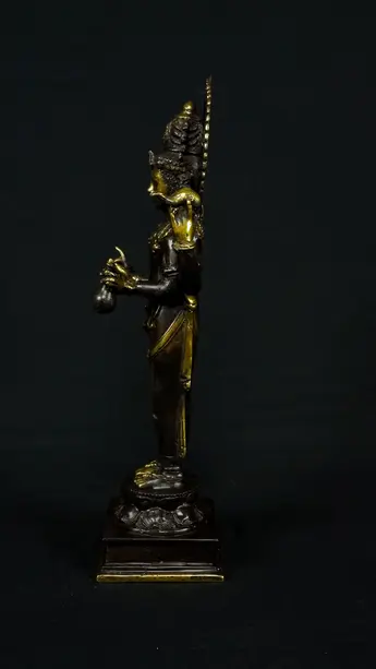 Statue sacrée bénie – Gardien de la sagesse, détail sculpté n°2