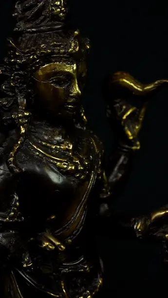 Statue sacrée bénie – Gardien de la sagesse, détail sculpté n°10