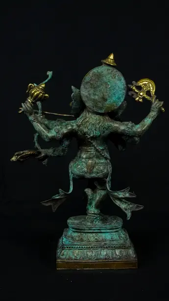 Statue sacrée bénie – Ganesh n°3 – 39 cm, détail sculpté n°5