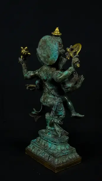 Statue sacrée bénie – Ganesh n°3 – 39 cm, détail sculpté n°6