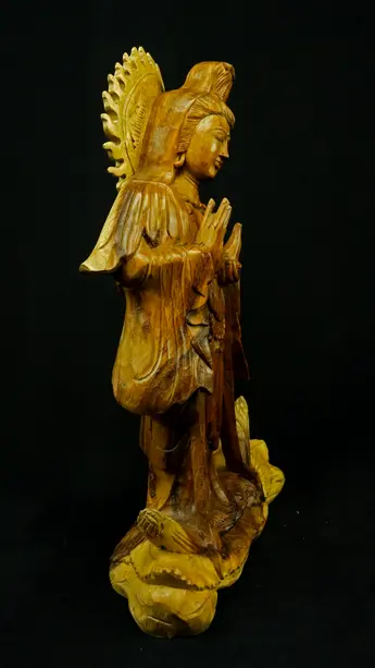 Statue bénie de Guanyin en bois de suar, vue complémentaire n°5