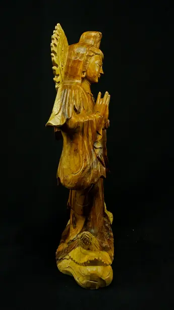 Statue bénie de Guanyin en bois de suar, vue complémentaire n°6