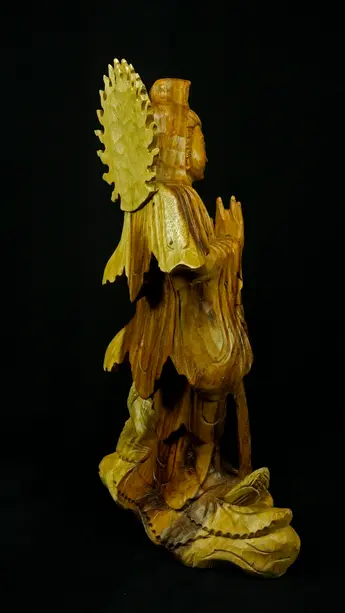 Statue bénie de Guanyin en bois de suar, vue arrière