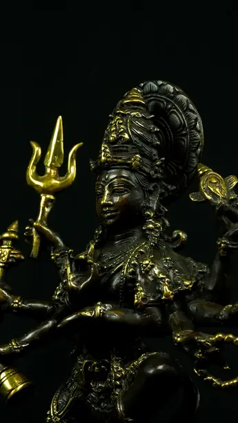 Statue sacrée bénie – Shiva Nataraja n°2 – 34 cm, détail sculpté n°6