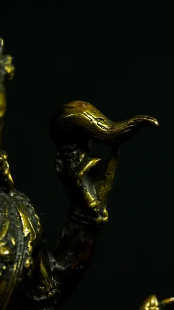 Statue sacrée bénie – Brahma indonésien n°2, détail sculpté n°6
