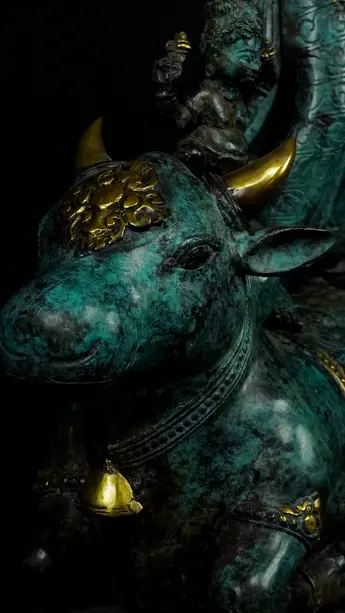 Détail de la vache sacrée de Durga Kamadhenu