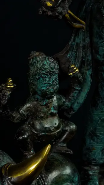 Statue bénie de Durga Kamadhenu en laiton, détail complémentaire n°11