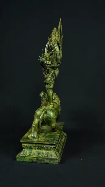 Statue bénie de Kali en laiton, vue arrière