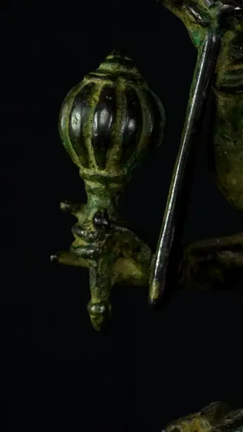 Statue bénie de Kali en laiton réalisée à la cire perdue, détail complémentaire n°8