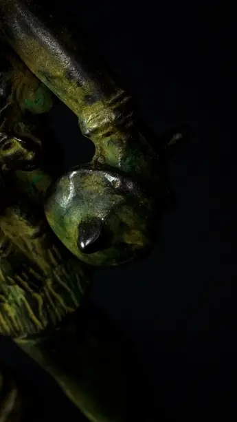 Statue bénie de Kali en laiton réalisée à la cire perdue, détail complémentaire n°9