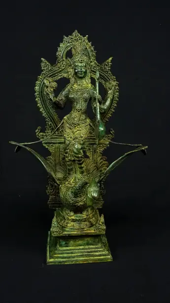 Statue sacrée bénie – Saraswati au cygne, détail sculpté n°4