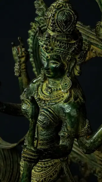 Statue sacrée bénie – Saraswati au cygne, détail sculpté n°16