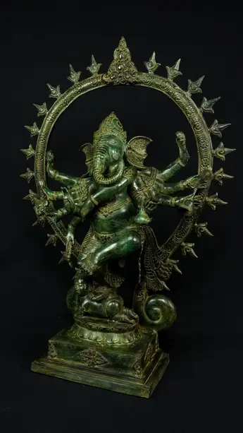 Statue bénie de Ganesh Nataraja en laiton, détail complémentaire n°5