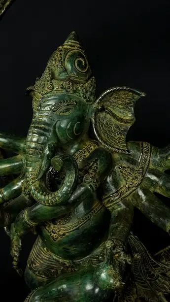 Statue bénie de Ganesh Nataraja en laiton, détail complémentaire n°21